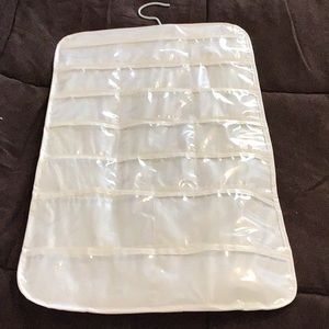 Hanging jewelry organizer